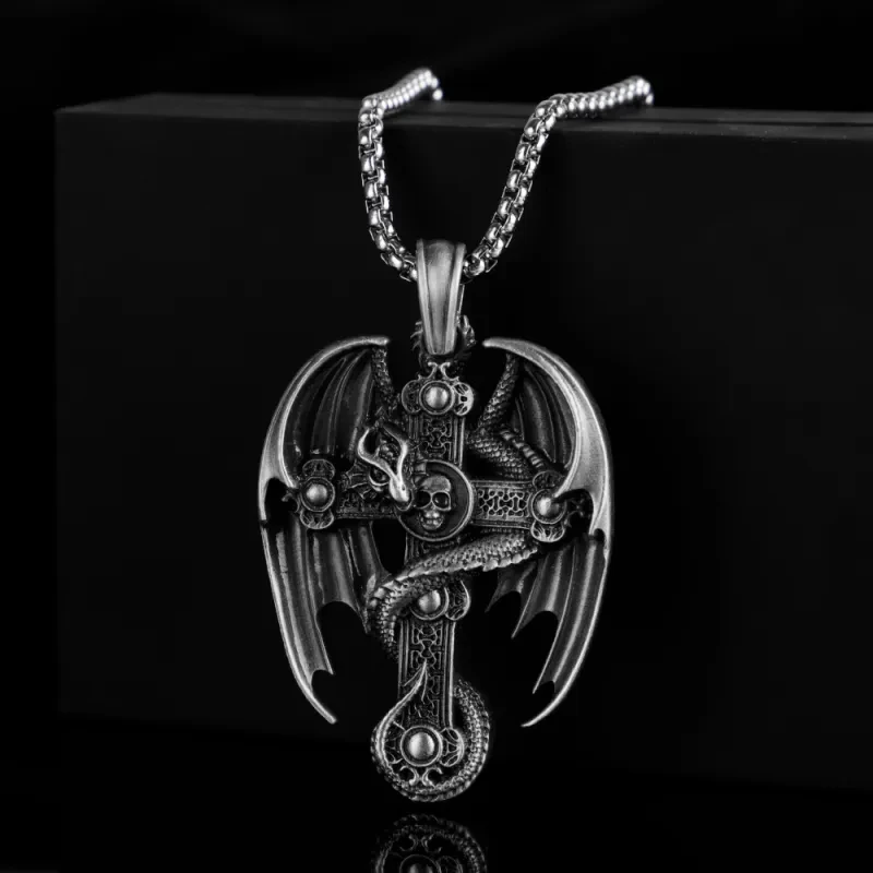 Cadena de suéter con colgante retro de acero inoxidable para hombre