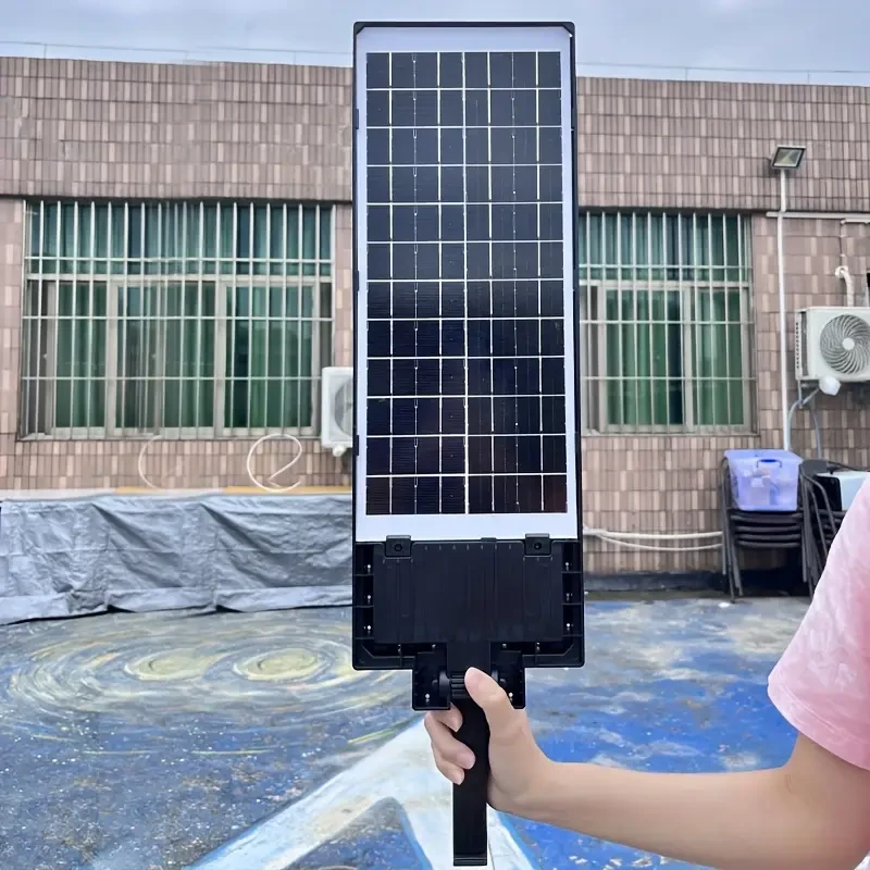 Luz LED solar para exteriores de 7700 lm