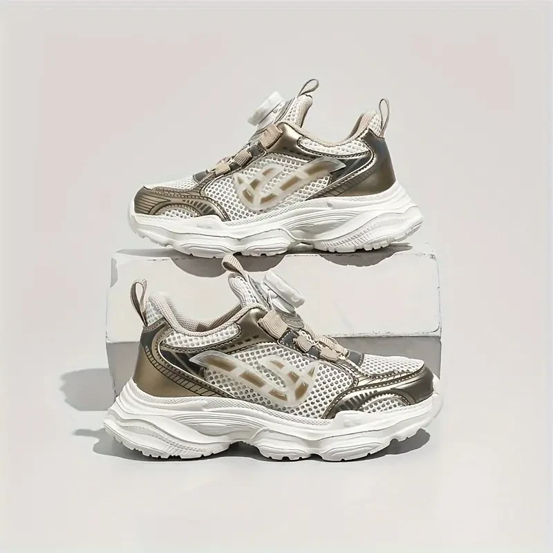 Zapatillas de baloncesto de malla de caña baja y modernas