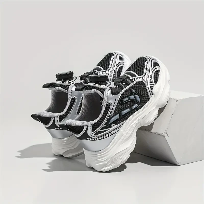 Zapatillas de baloncesto de malla de caña baja y modernas