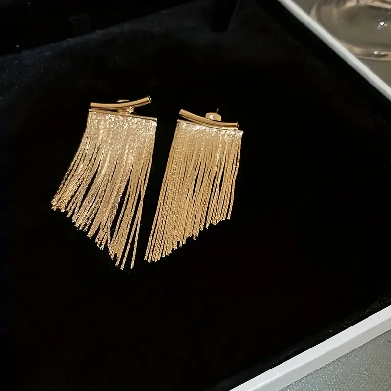 Pendientes colgantes con borlas de cadena dorada