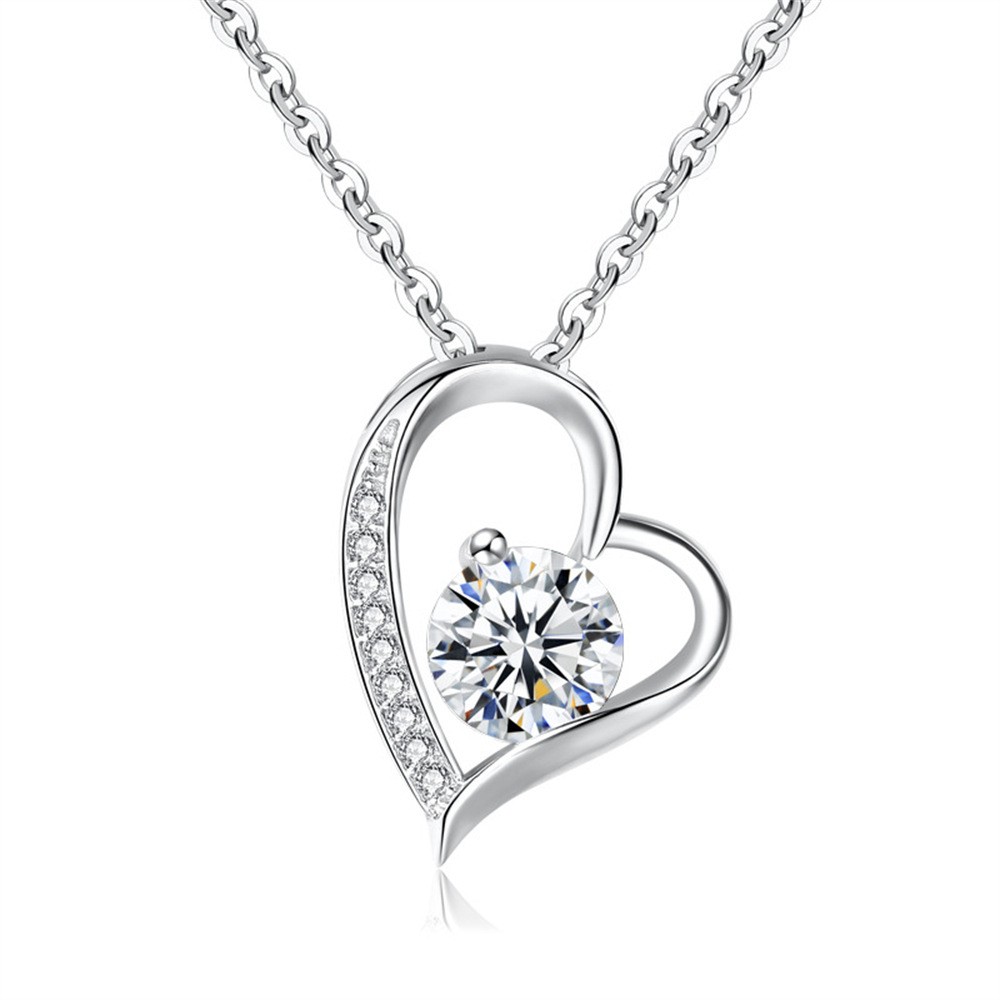Collar en forma de corazón para mujer