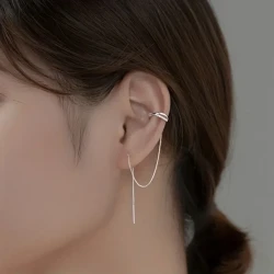 Pendientes de rosca con circonitas brillantes