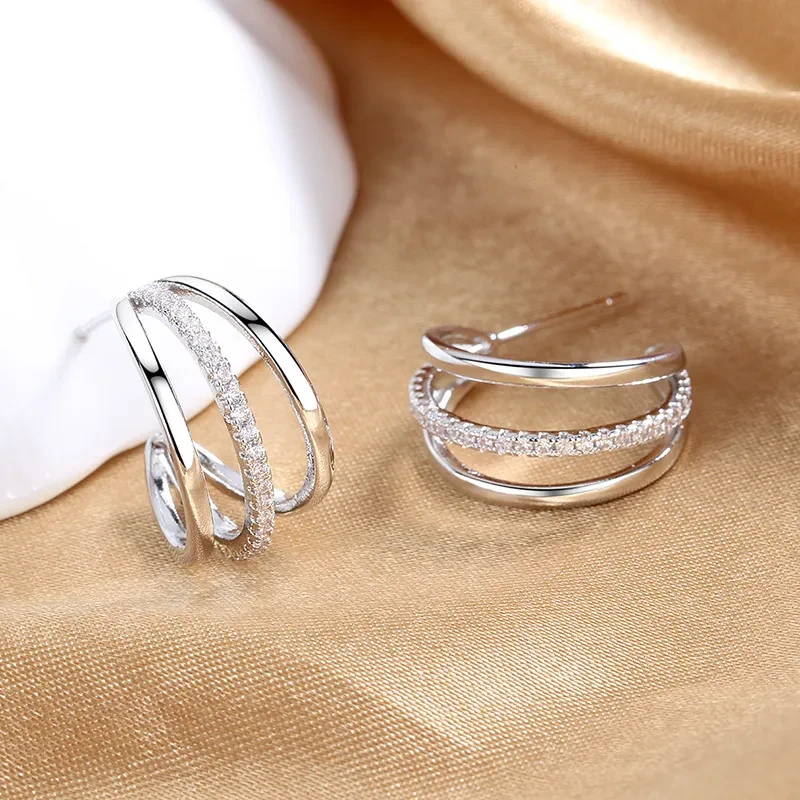 Pendientes de metal con baño de diamantes de nuevo estilo