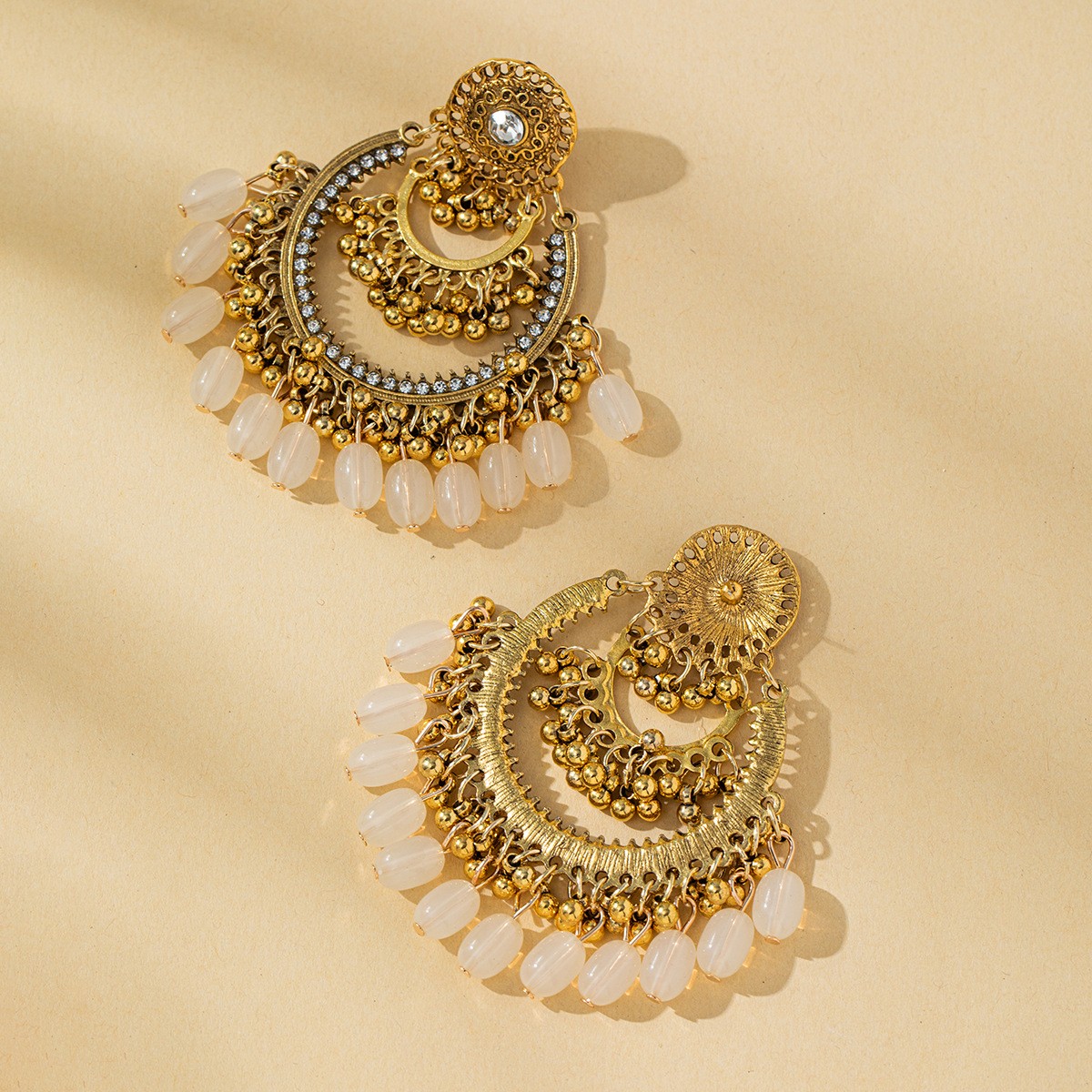 Pendientes vintage con borla de campana hueca