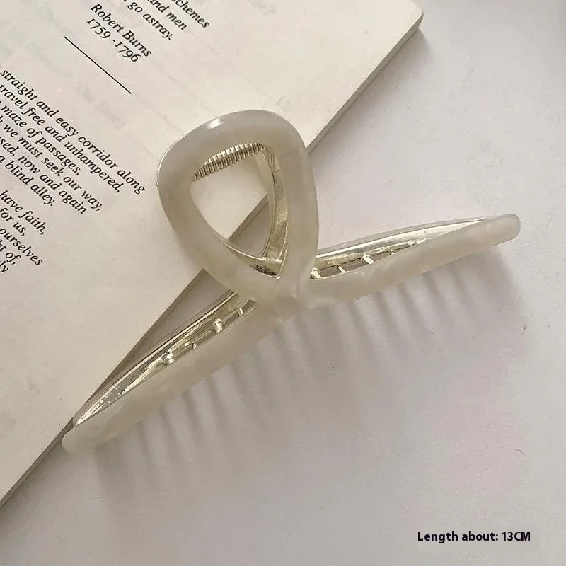 Pinza para el cabello sencilla francesa retro