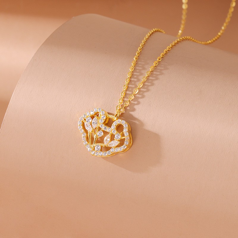 Collar de diamantes de lujo con luz de viento rojo neto