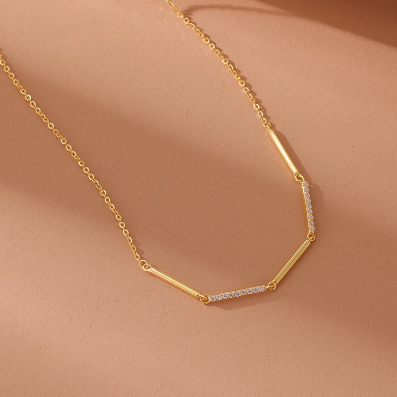 Collar geométrico para mujer en plata de ley