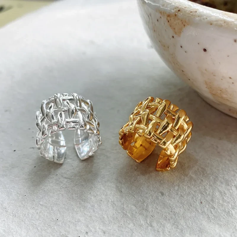 Anillo tejido para mujer con cruz hueca europea y americana