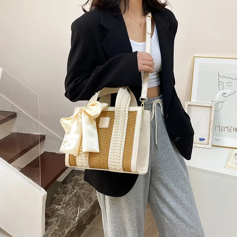 Bolso pequeño cuadrado de mano con perlas tejidas a mano, de moda y viaje