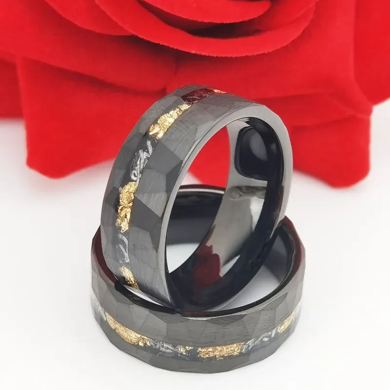 Lote plano de anillos de oro y tungsteno