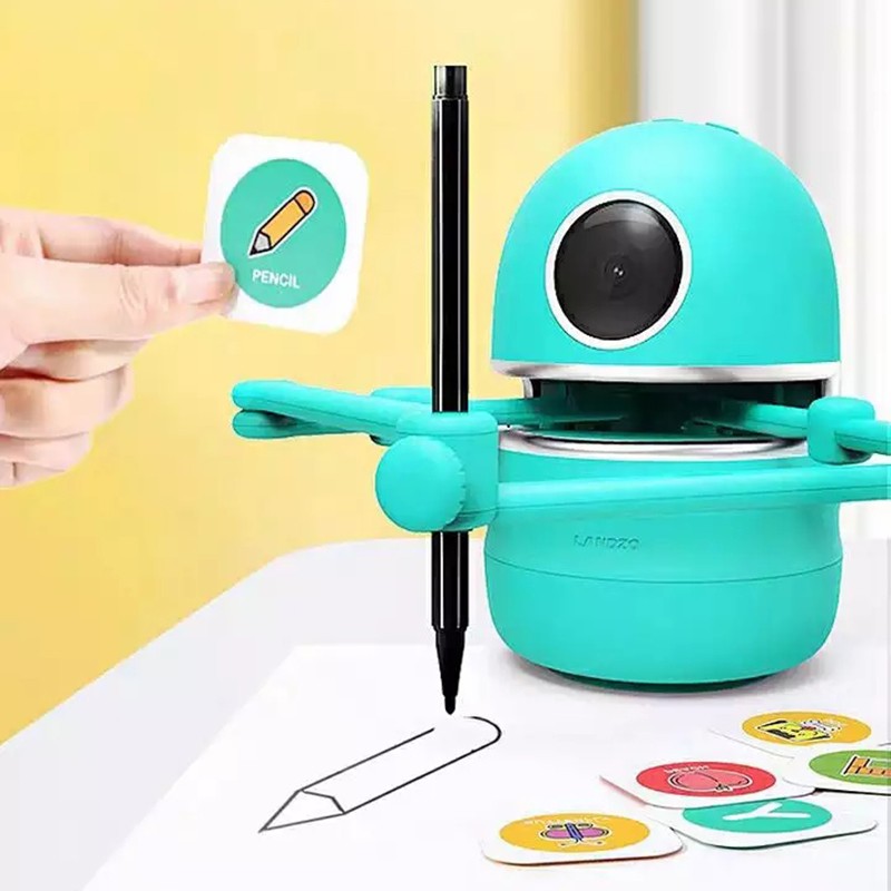 Robot de pintura para niños de jardín de infantes.