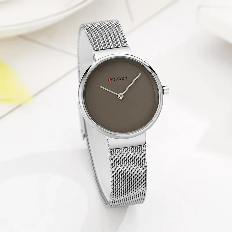 Nuevo reloj de cuarzo para mujer Water