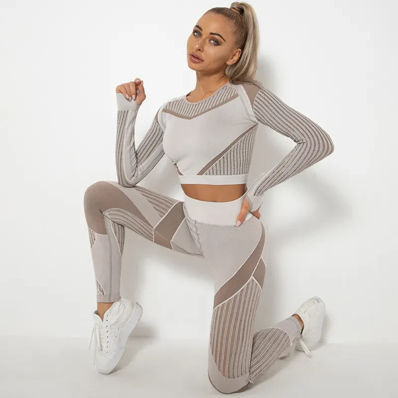 Conjunto de yoga sin costuras AbsorbFit