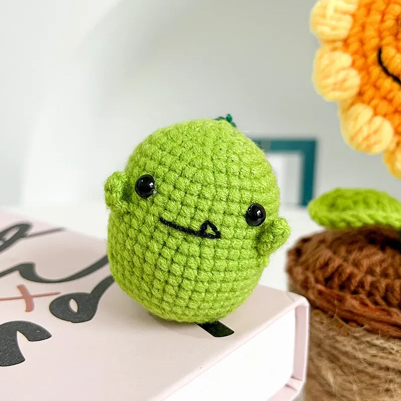 Lindo mini dinosaurio llavero colgante hecho a mano
