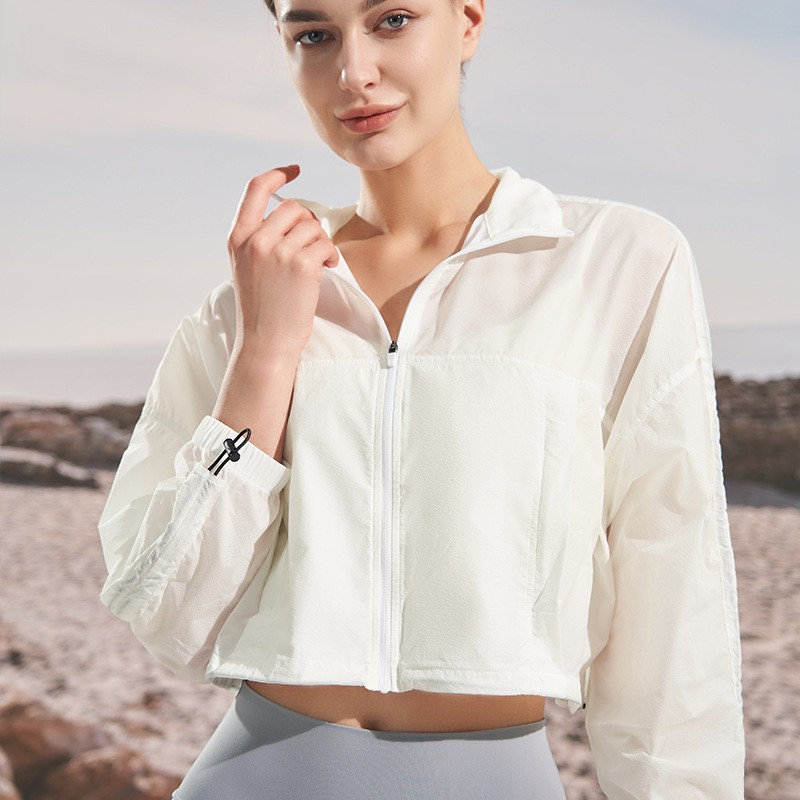 Chaqueta deportiva con protección solar para mujer