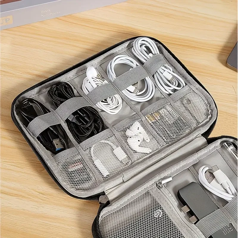 Bolsa organizadora de cables con múltiples bolsillos Travel Essentials: pequeña bolsa para guardar cables de carga y accesorios