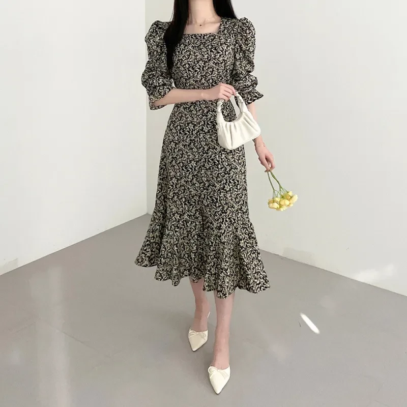 Vestido floral con cola de pez