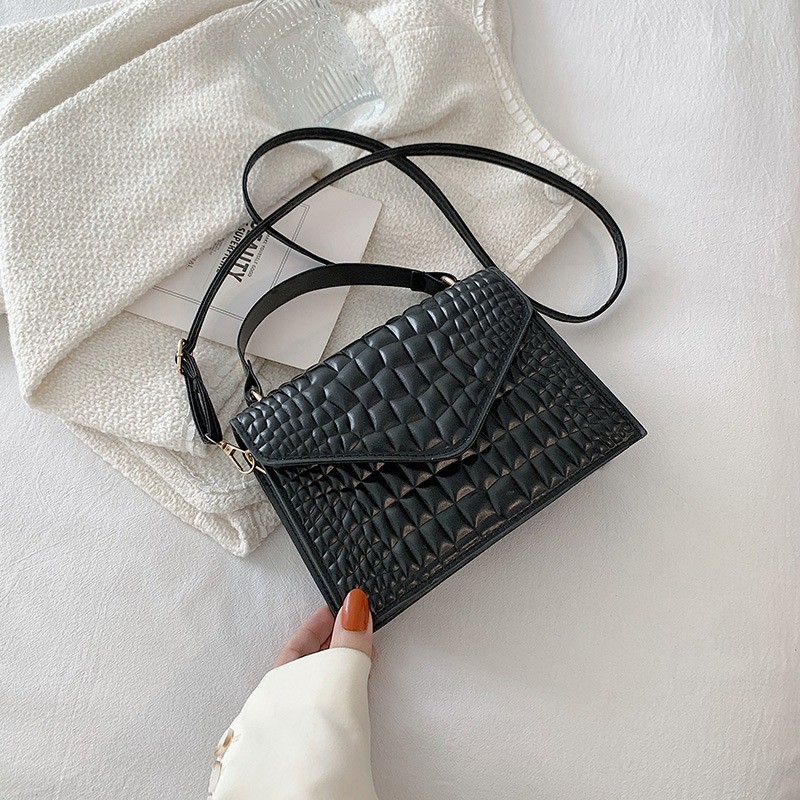 Bolso elegante, sencillo y de moda.
