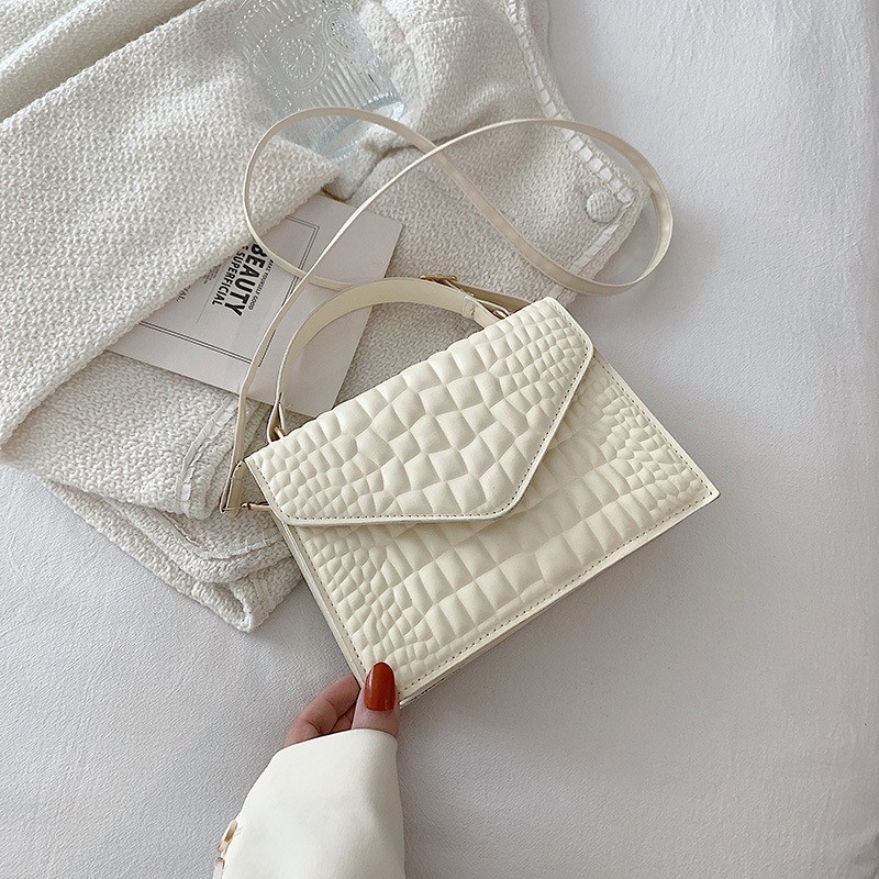 Bolso elegante, sencillo y de moda.