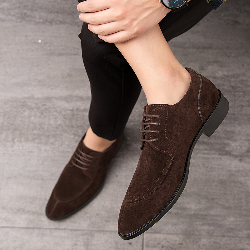 Zapatos casuales de cuero con diseño brogue tallado para hombre