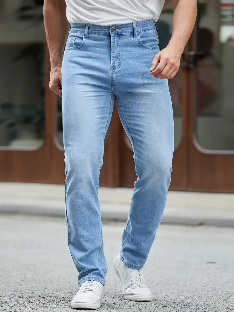Pantalones vaqueros rectos para hombre: clásicos y versátiles