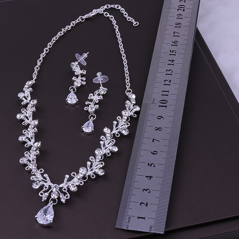 Collar de pendientes de circonita y diamantes de imitación para novia