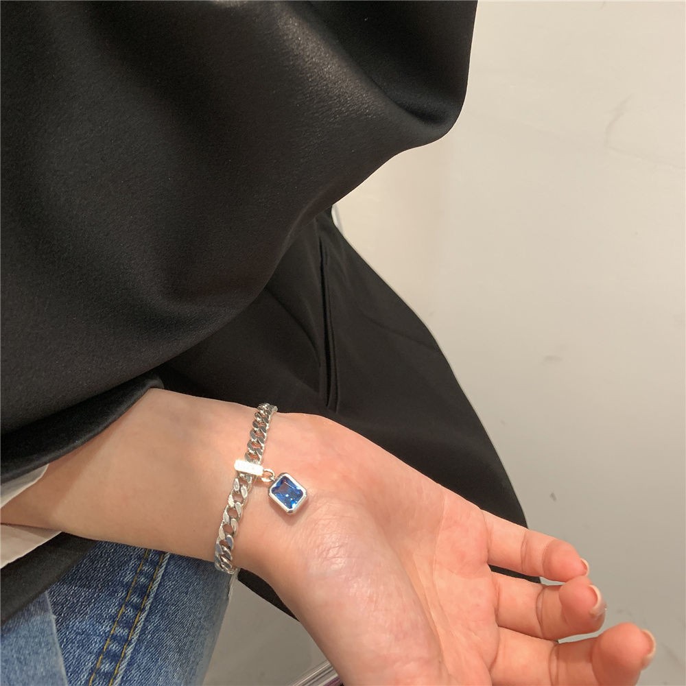 Pulsera de la suerte con circonita azul marino del Golfo Pérsico