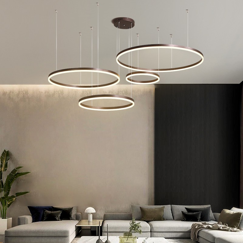 Lámpara de araña LED moderna 2023 - Lámpara de techo con anillos cepillados (dorado y café)