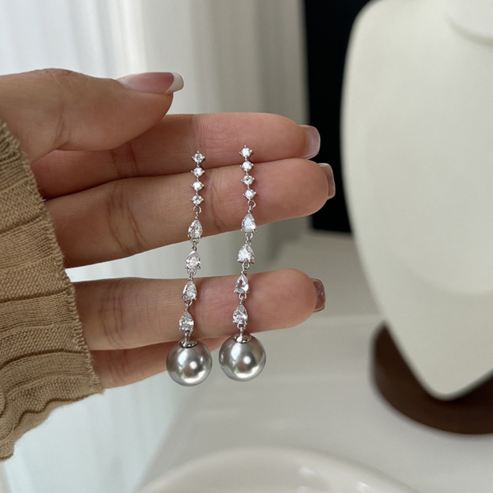 Pendientes largos de perla y circonita para mujer estilo retro