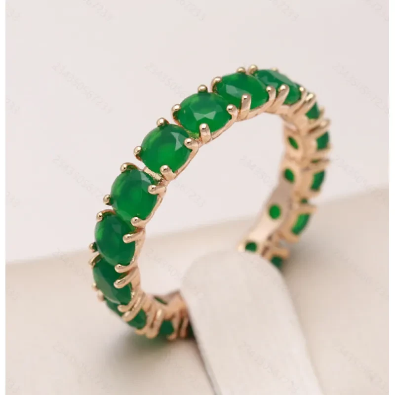 Anillo de eternidad con gema encantada