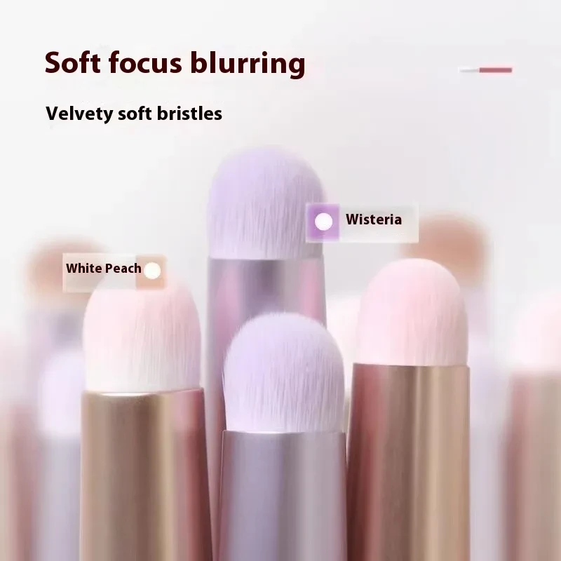 Mini pincel redondo para labios