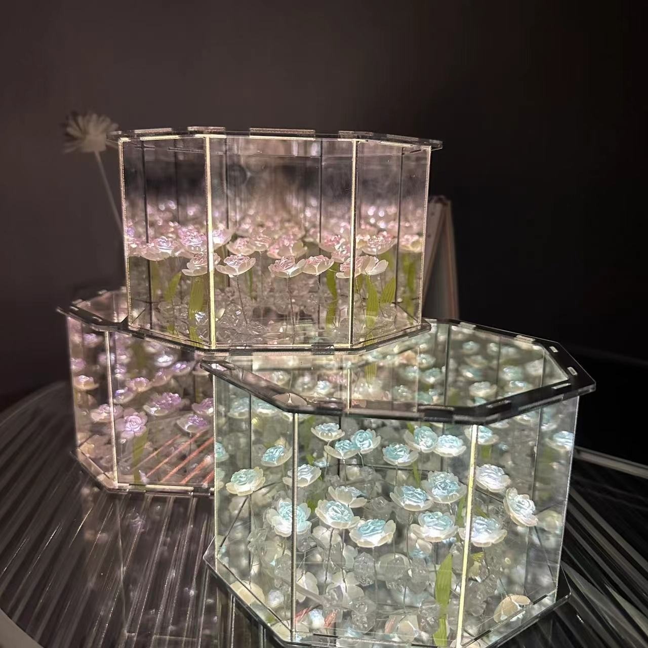 Lámpara de noche con forma de caja musical octagonal con forma de tulipán y rosa