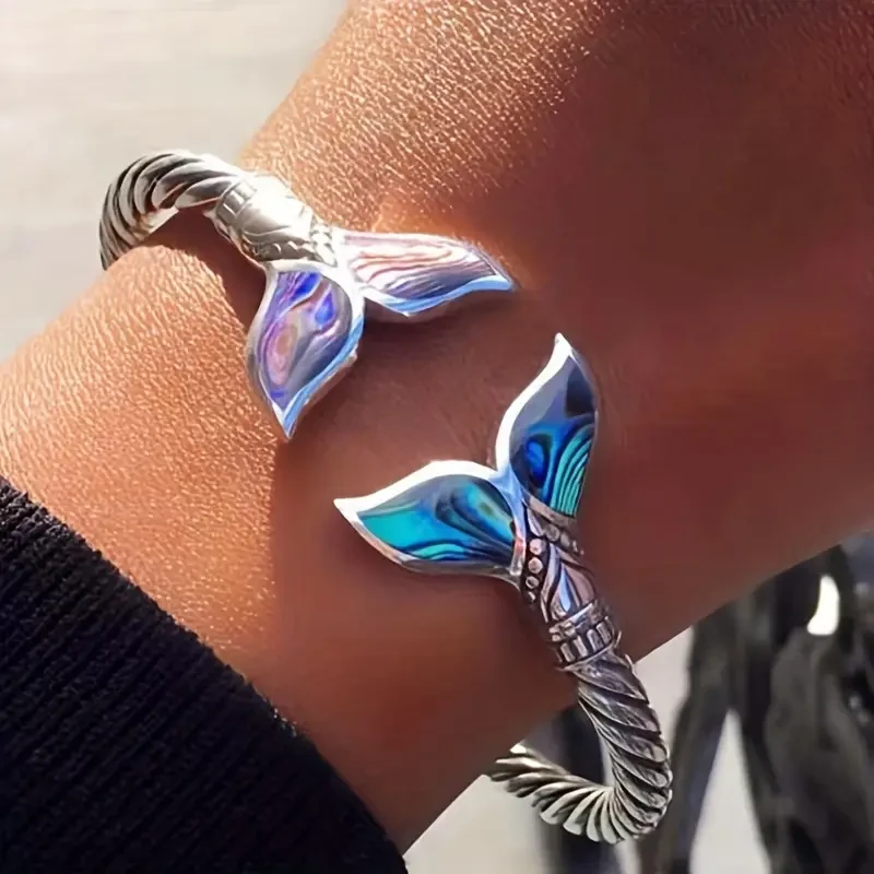 Pulsera de cola de ballena mística