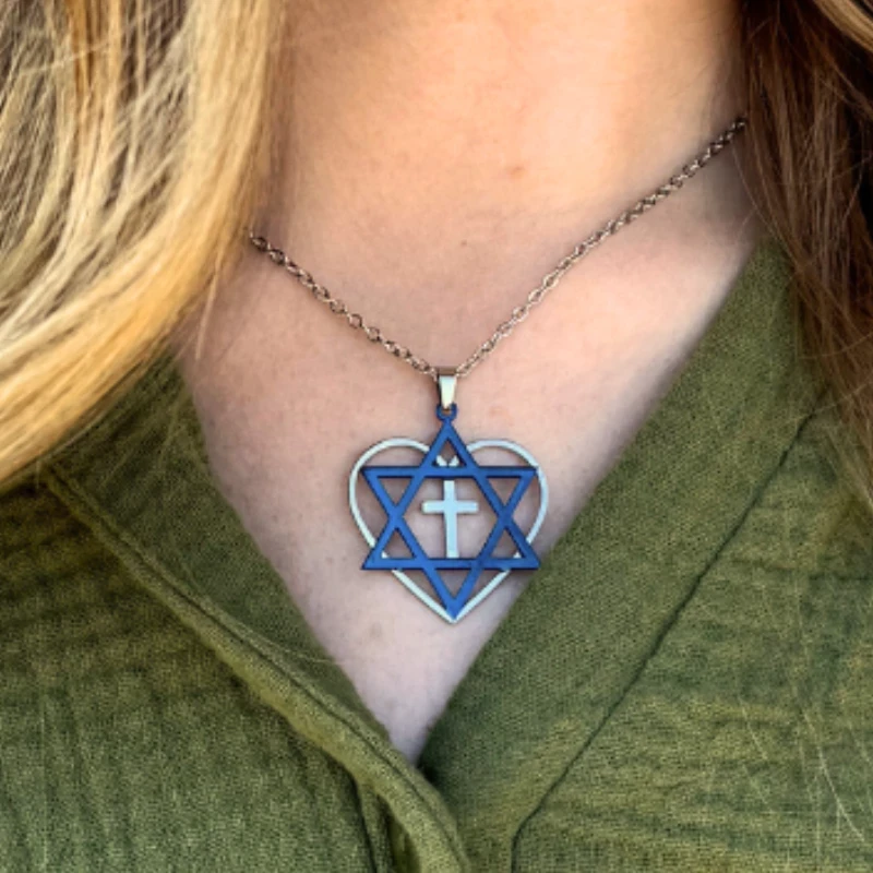 Collar de corazón mesiánico