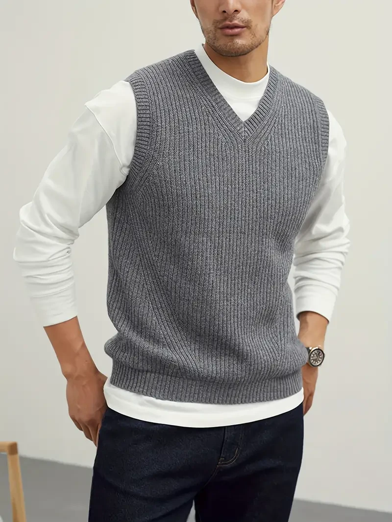 Chaleco de punto cálido de mezcla de lana con cuello en V para hombre: suéter sin mangas estilo preppy cómodo para usar en capas.