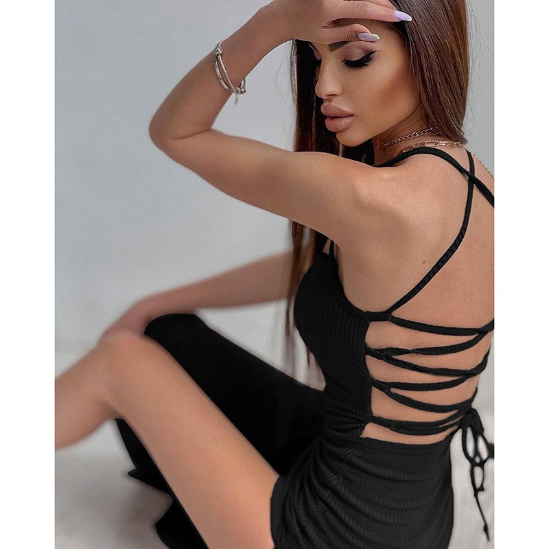 Vestido ajustado con espalda descubierta y tirantes para mujer