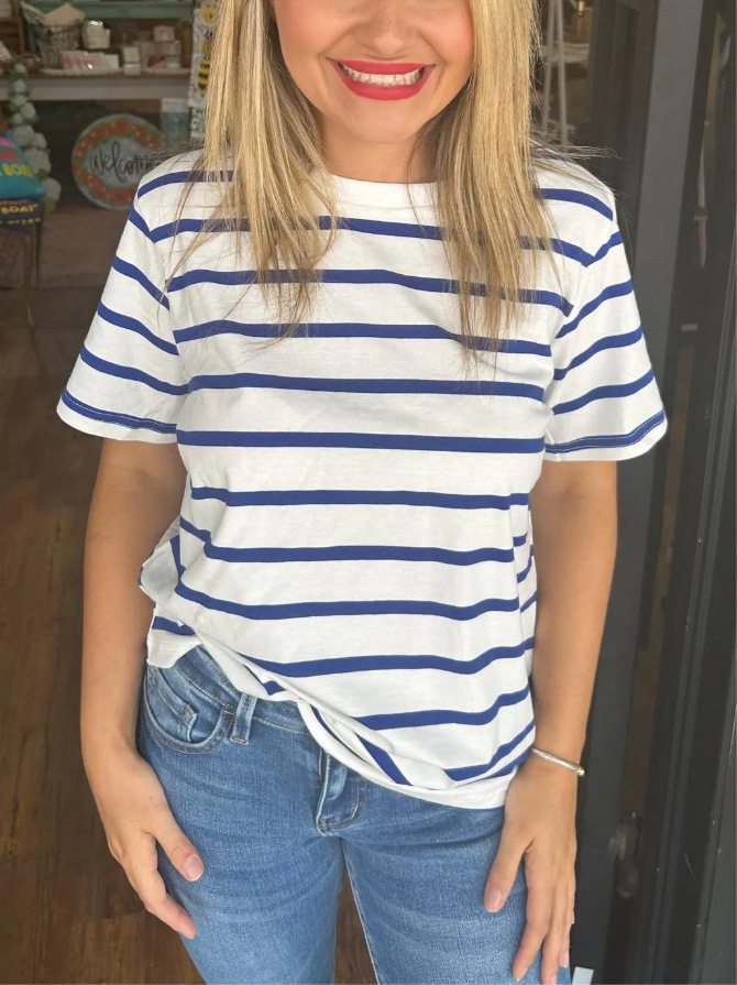 Camiseta de manga corta con cuello redondo y rayas de moda para mujer