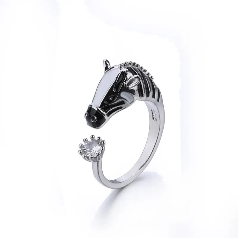 Anillo ajustable de diamantes de cebra con forma de animal