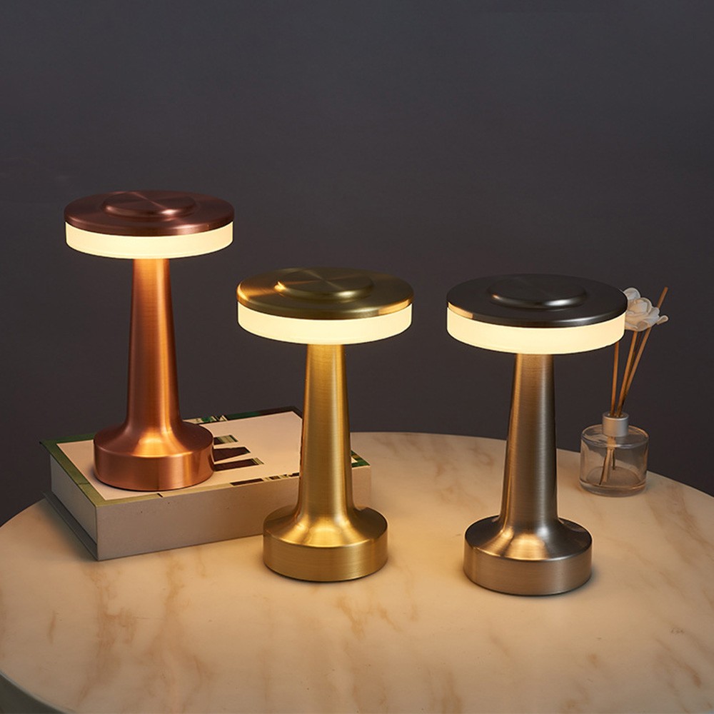 Lámpara de mesa LED retro recargable por USB, ideal para comedores, bares de hotel, cafeterías, decoración nocturna para exteriores e iluminación de mesitas de noche.