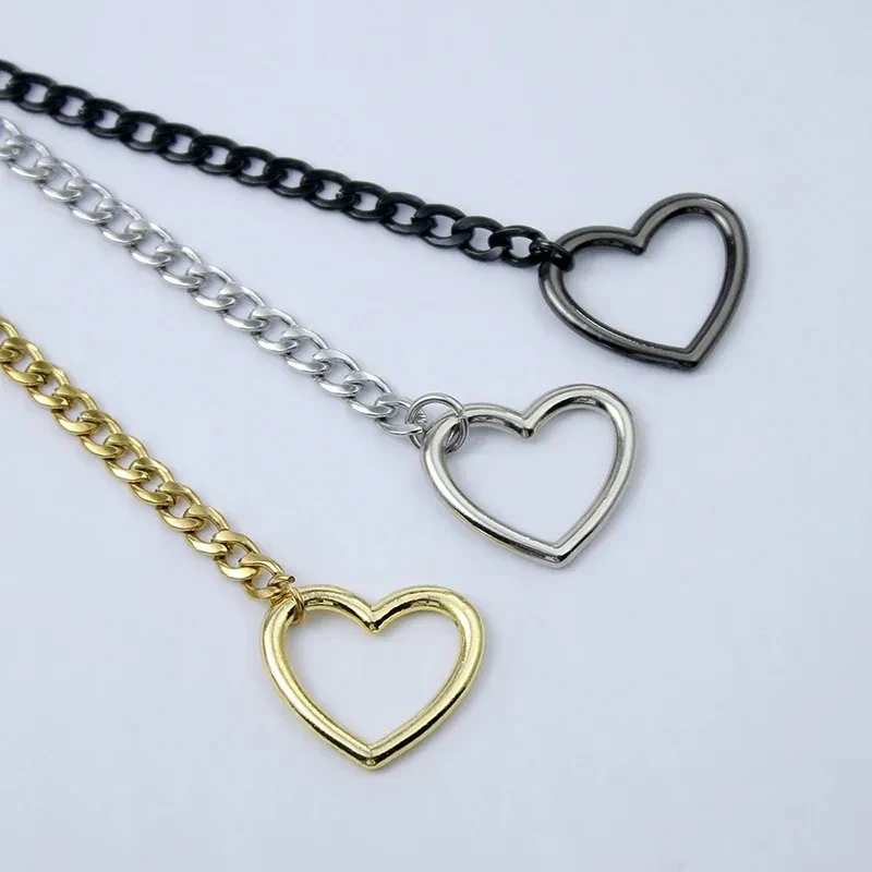 Collar de cadena cubana con cierre de anilla en forma de corazón