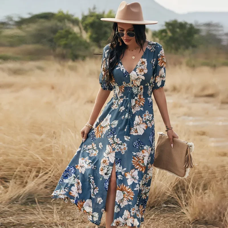 Vestido playero de verano con cintura elástica y escote en V floral