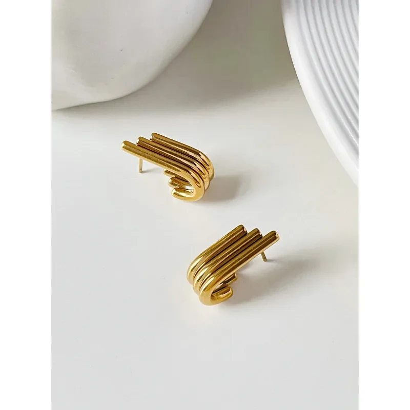 Pendientes de acero inoxidable con forma de ala pequeña para mujer