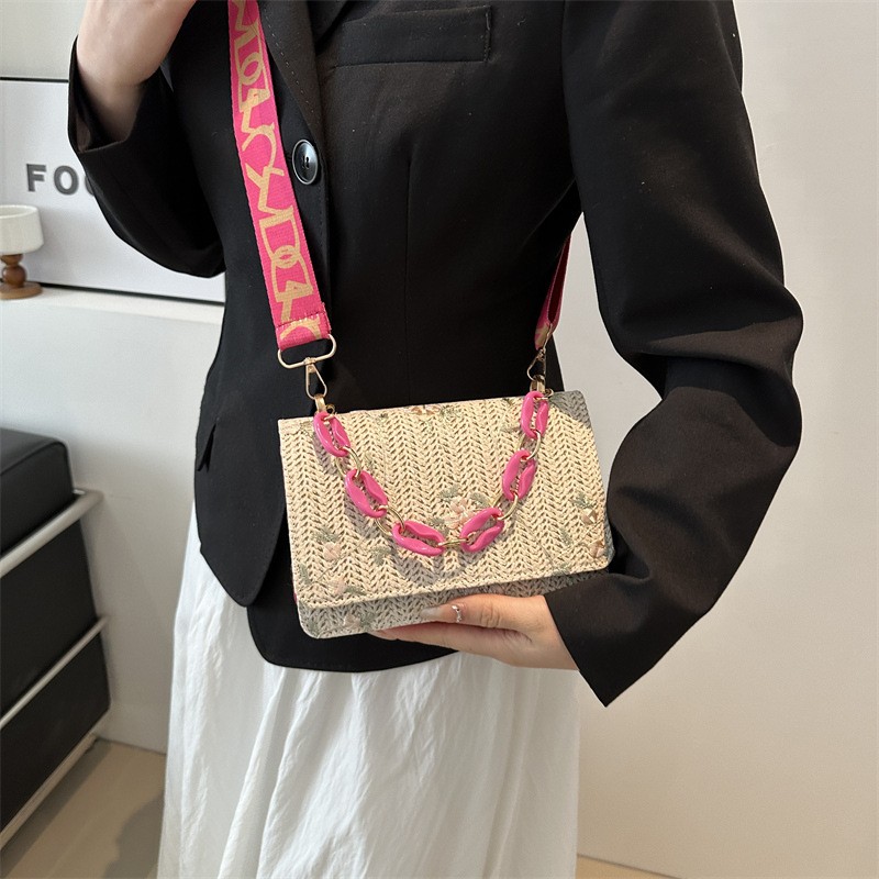 Bolso cuadrado pequeño de paja con cadena acrílica para mujer