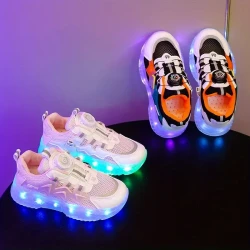 Zapatillas de plataforma a rayas de malla transpirables con luz y botón giratorio para niños, zapatos casuales para caminar al aire libre.