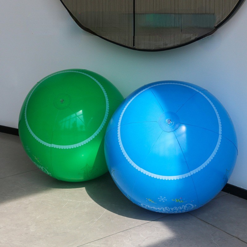 Bola inflable de PVC para Navidad: ideal para decorar el jardín y crear un ambiente festivo.