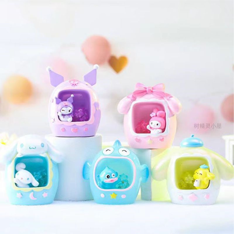 Caja ciega original MINISO Kuromi Melody de dibujos animados, luz nocturna de luna, decoración, adornos, juguetes, regalo para niñas, regalos de cumpleaños para niños.