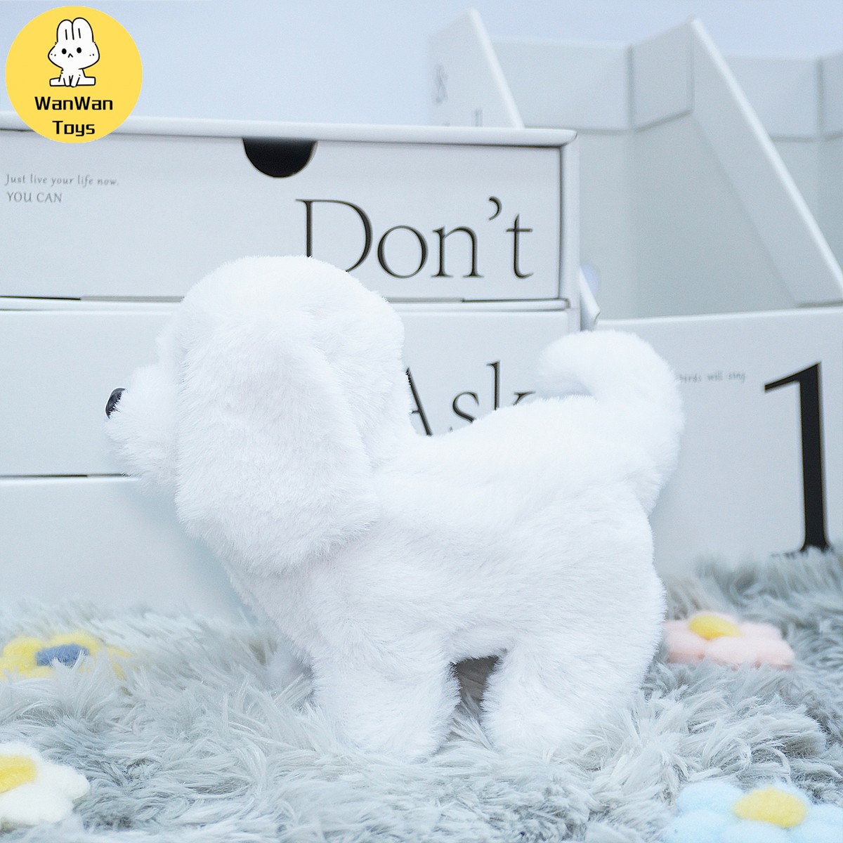 Lindo juguete eléctrico para mascotas de color sólido para perros grandes: compañero que corre, ladra y asiente para niños.