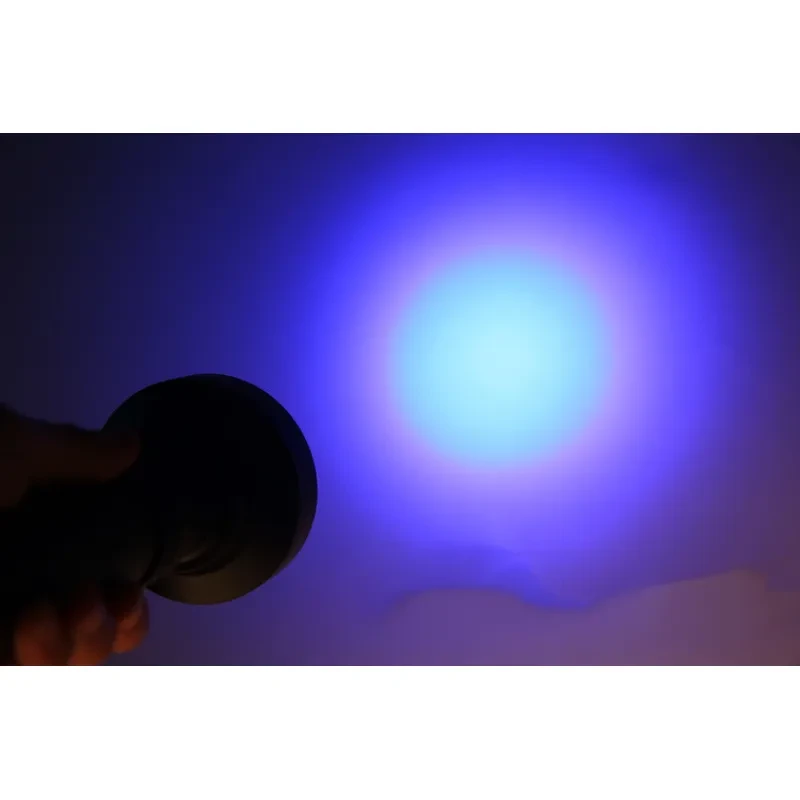 Linterna de detección de agente fluorescente violeta