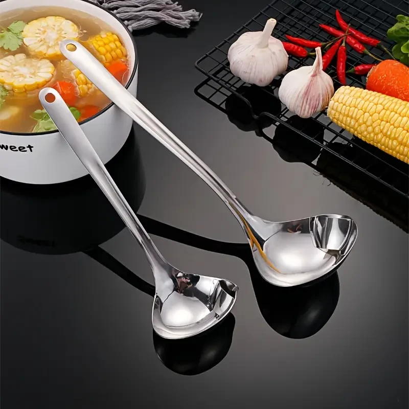 Cuchara separadora de aceite de acero inoxidable 304: cuchara filtrante de mango largo y grueso para ollas calientes, sopas y trampas de grasa.